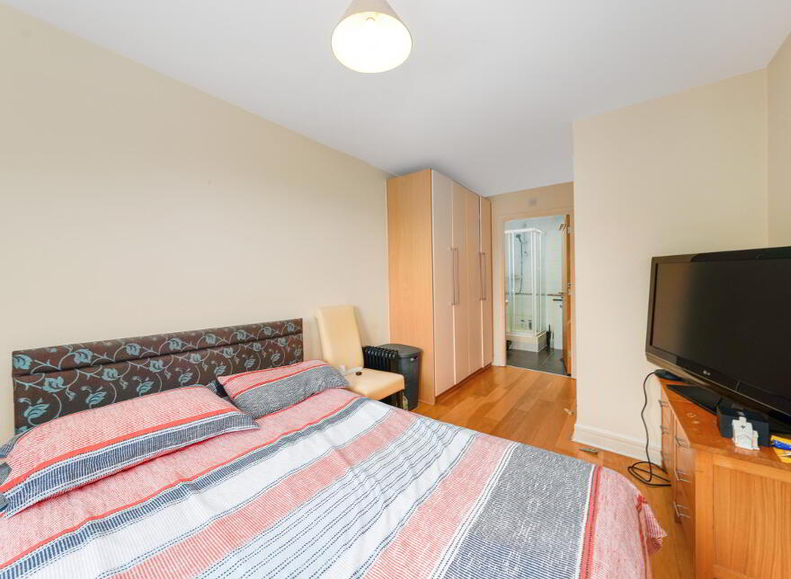 70 The Crescent, Carrickmines Manor, Carrickmines, Dublin, D18WC93