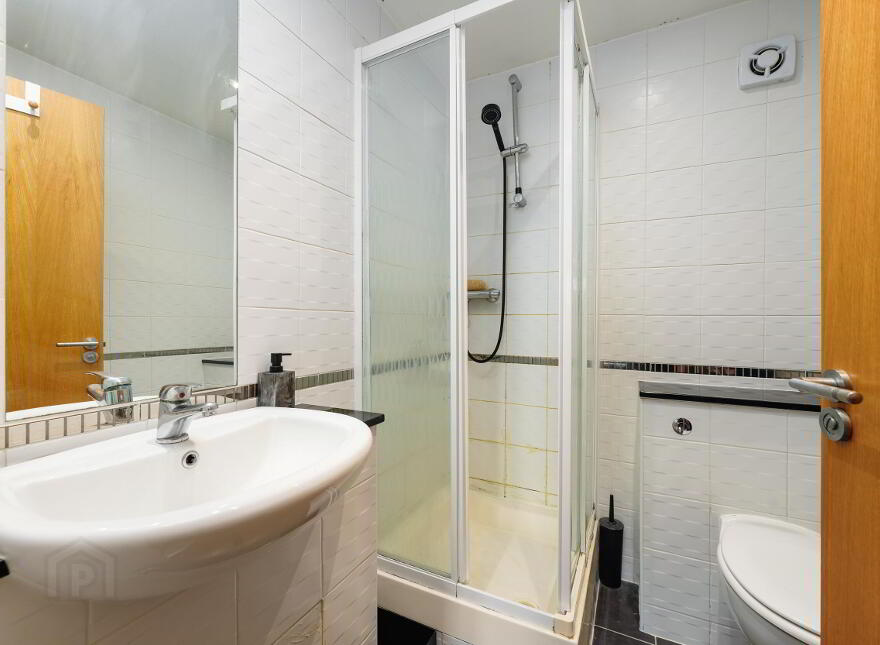 70 The Crescent, Carrickmines Manor, Carrickmines, Dublin, D18WC93