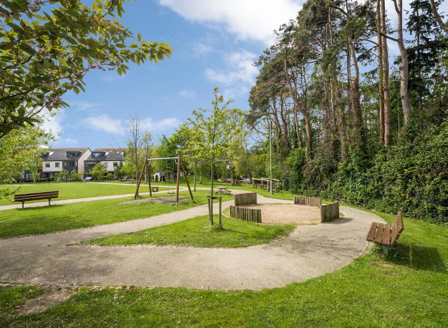 70 The Crescent, Carrickmines Manor, Carrickmines, Dublin, D18WC93