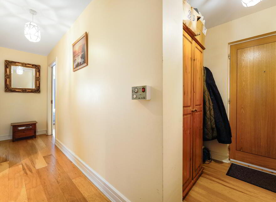 70 The Crescent, Carrickmines Manor, Carrickmines, Dublin, D18WC93