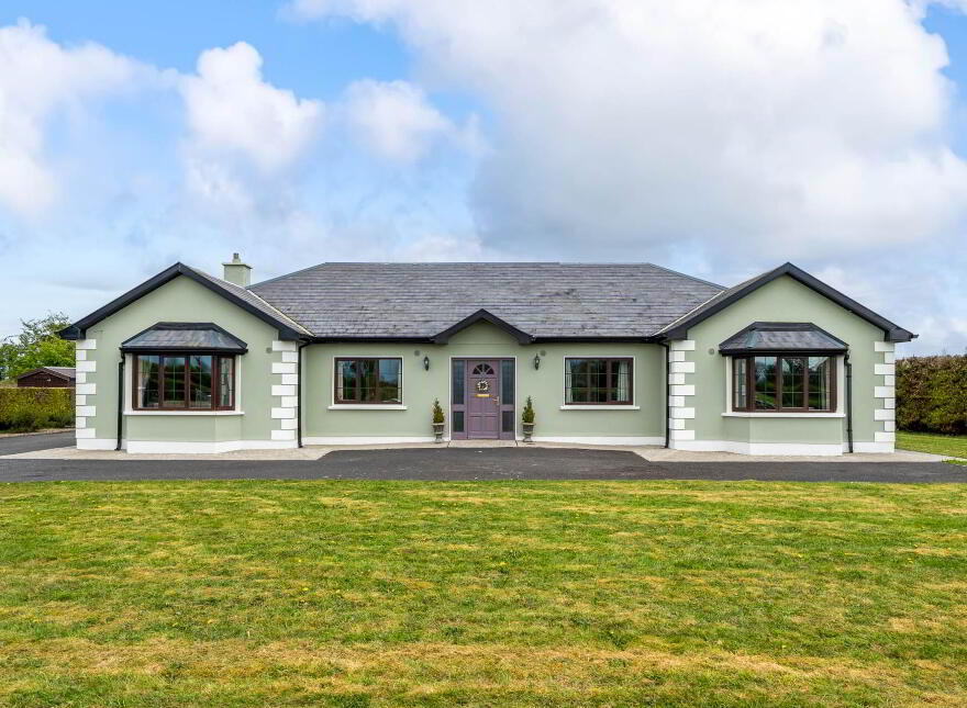 Cloonlaughnan, Mount Talbot, Roscommon, F42WV34 photo