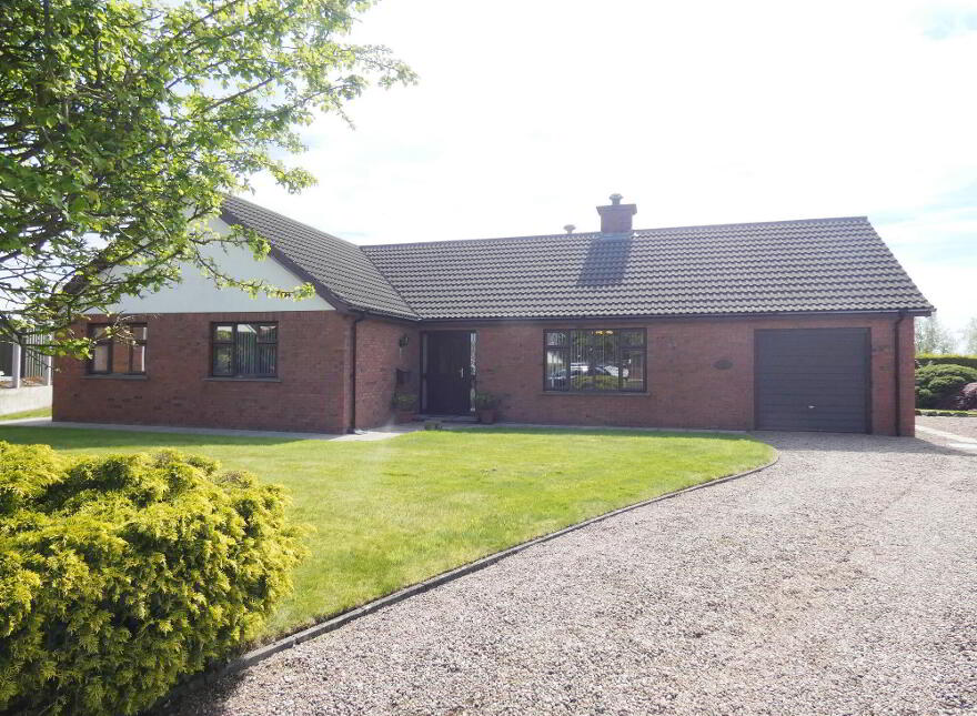 33 Old Park Manor, Ballymena, BT42 1RW photo