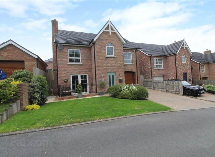 37 Millreagh Drive, Dundonald, Belfast, BT16 1WP photo