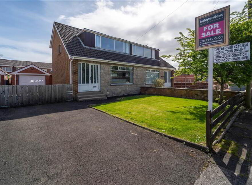 33 Lynne Crescent, Bangor, BT19 1PA photo