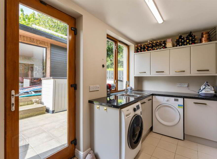 101 Church Road, Holywood, BT18 9BY