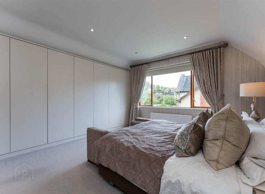 101 Church Road, Holywood, BT18 9BY