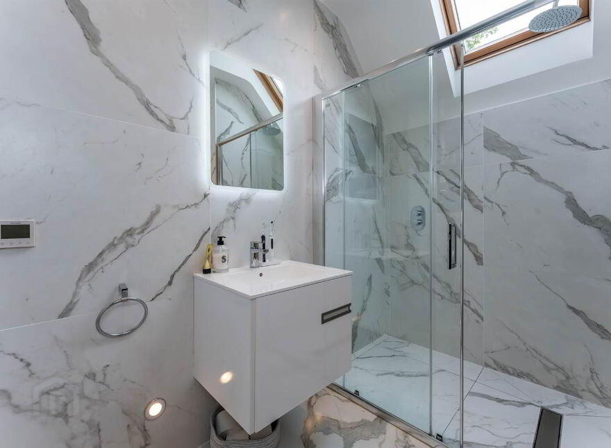 101 Church Road, Holywood, BT18 9BY