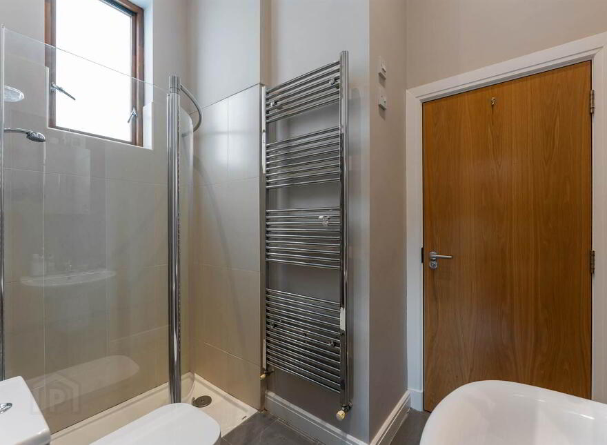 101 Church Road, Holywood, BT18 9BY