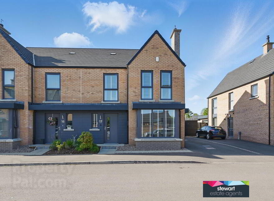 17 Moira Gate, Moira, BT67 0XZ photo