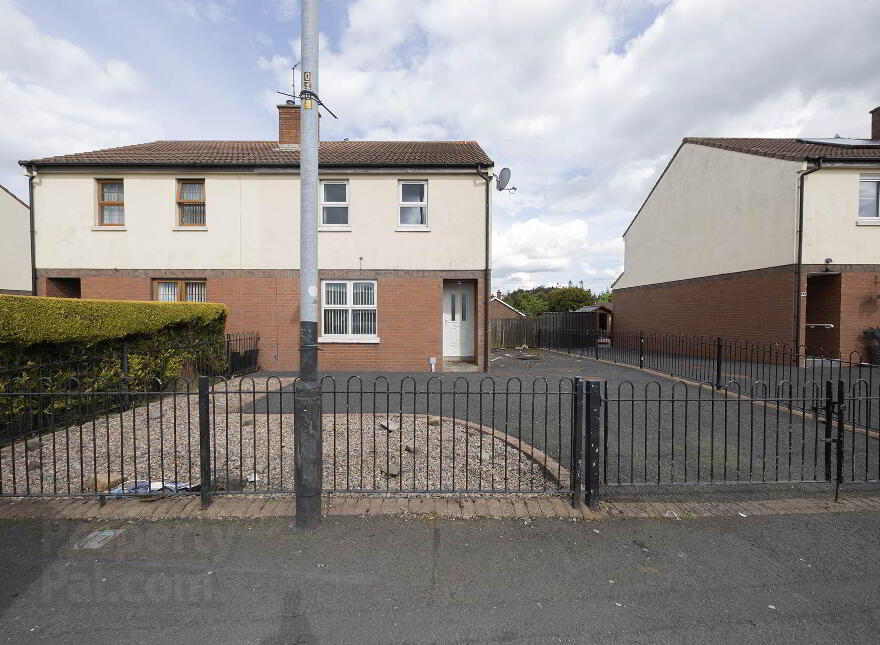 14 Lake Street, Lurgan, BT67 9DT photo