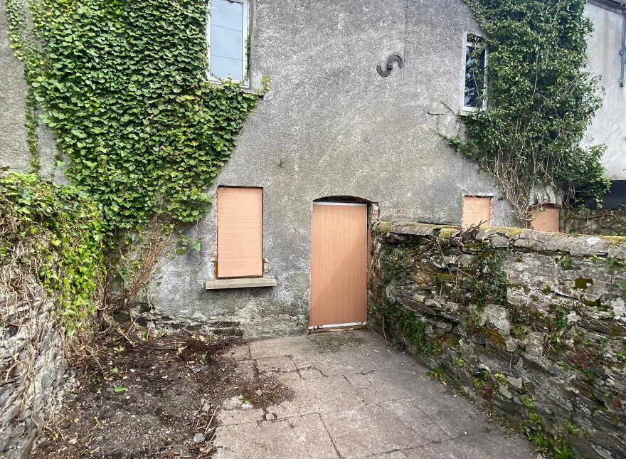 5,6, & 7 Sion Row, Dock Road, Ferrybank