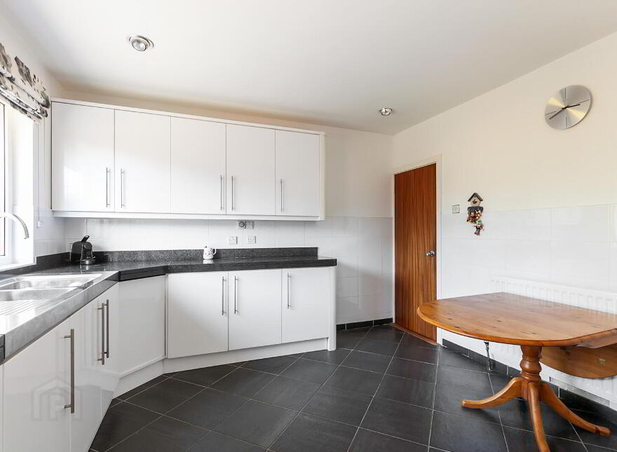18 Waterloo Park South, Belfast, BT15 5HX