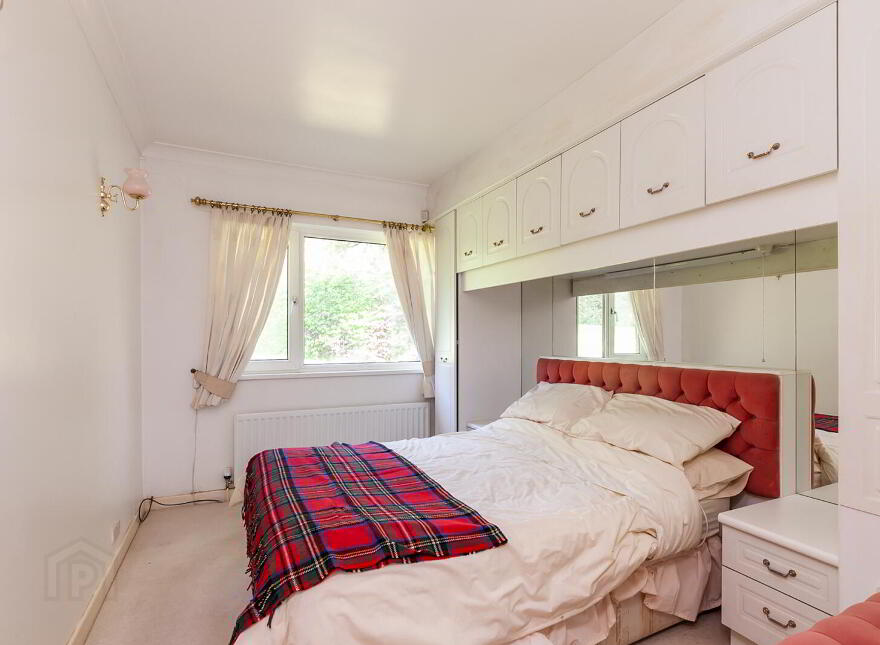 18 Waterloo Park South, Belfast, BT15 5HX