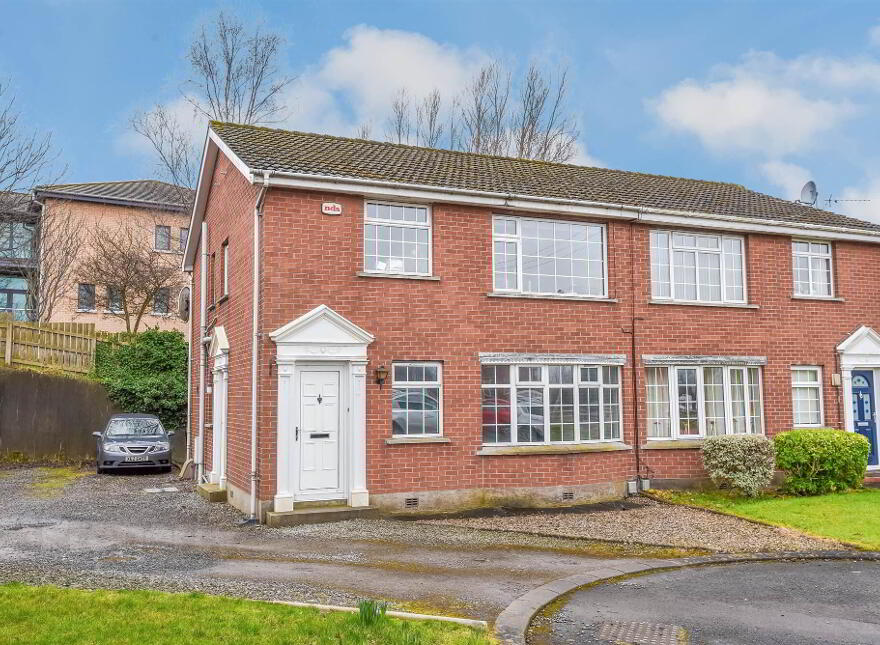 54 Strathearn Court, Holywood, BT18 9NR photo