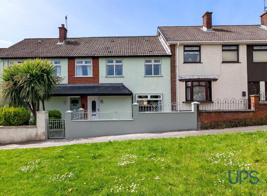 92 Ramoan Gardens, Glen Road, Belfast, BT11 8LN photo
