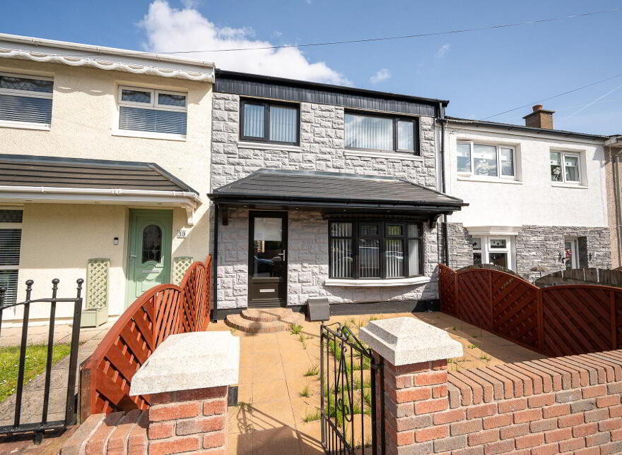 37 Black Mountain Walk, Belfast, BT13 3TX photo