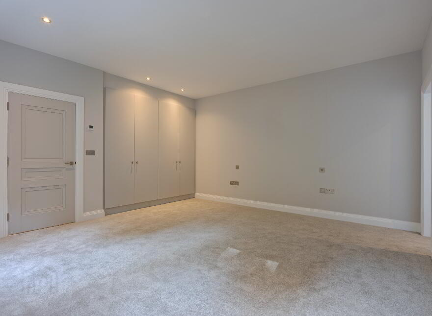 The Praeger, 6 Ardavon Park, Cultra, BT18 0HB