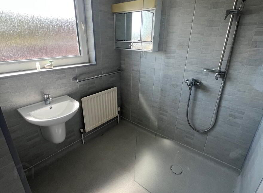 12 Jellicoe Drive, Belfast, BT15 3LA