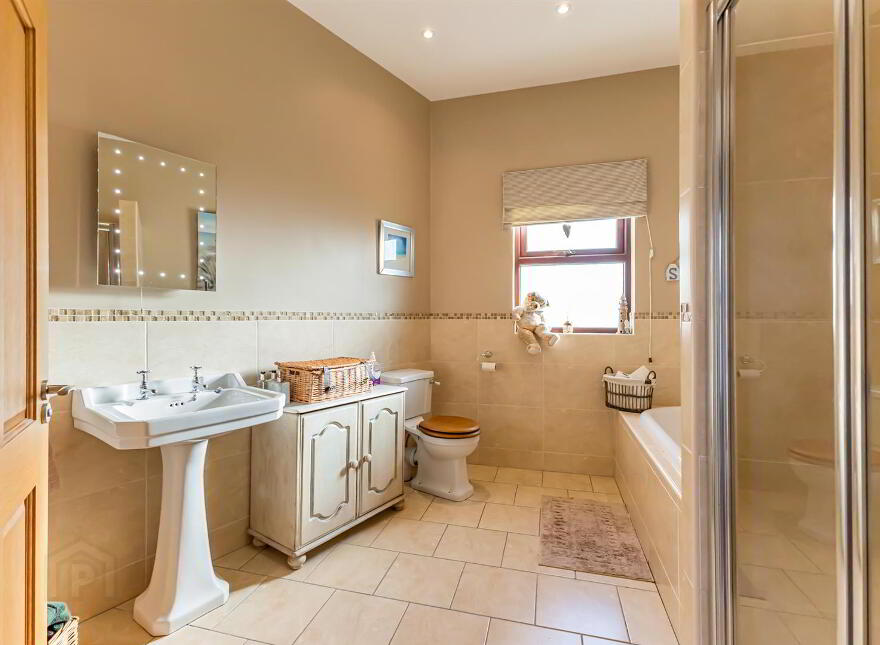 43 Loughdoo Road, Portaferry, BT22 1HW