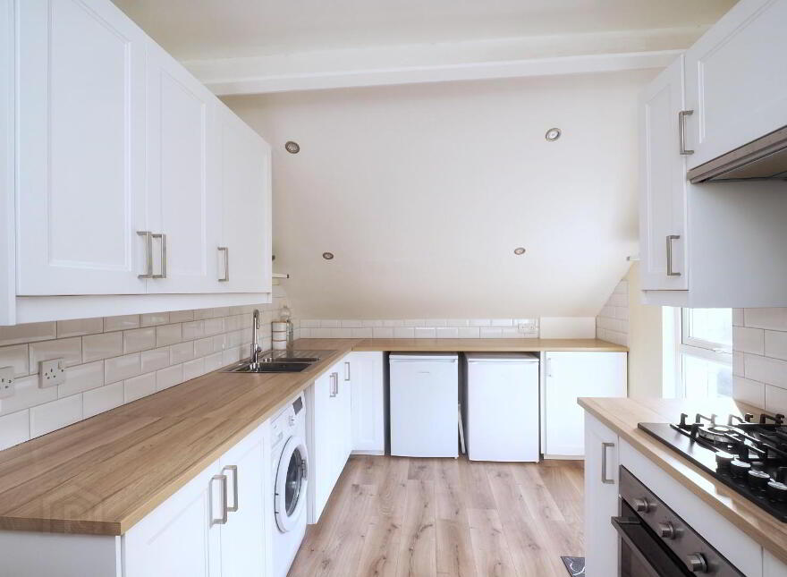 22d Bridge Road, Helen's Bay, BT19 1TH