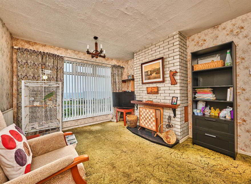 23 Lansdowne Crescent, Portrush, BT56 8AY