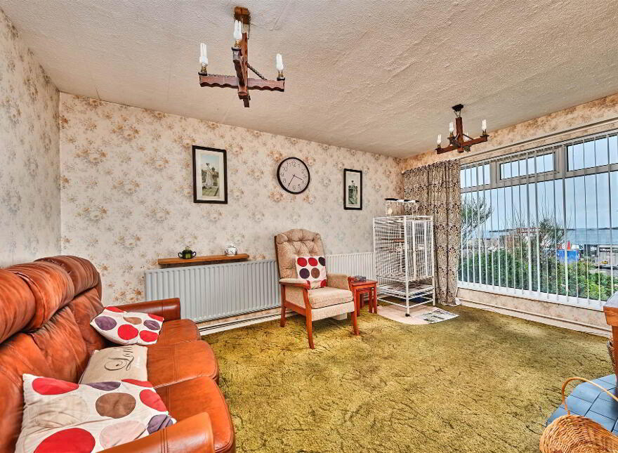23 Lansdowne Crescent, Portrush, BT56 8AY