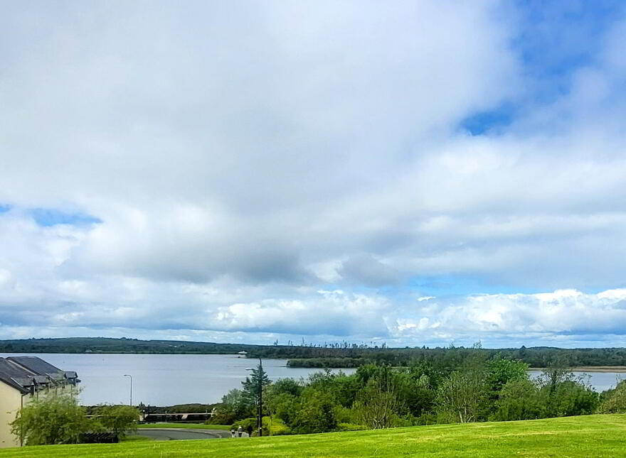 13 Shannon Cove, Dromod, N41V297