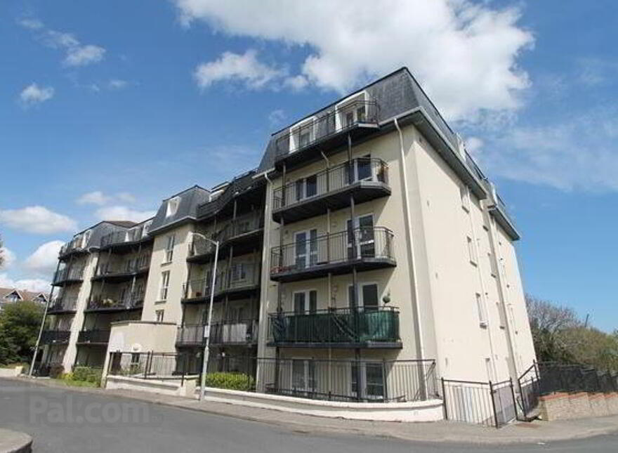 Apt 27 The Cedar, Cruagh Wood, Stepaside, Dublin, D18V673 photo