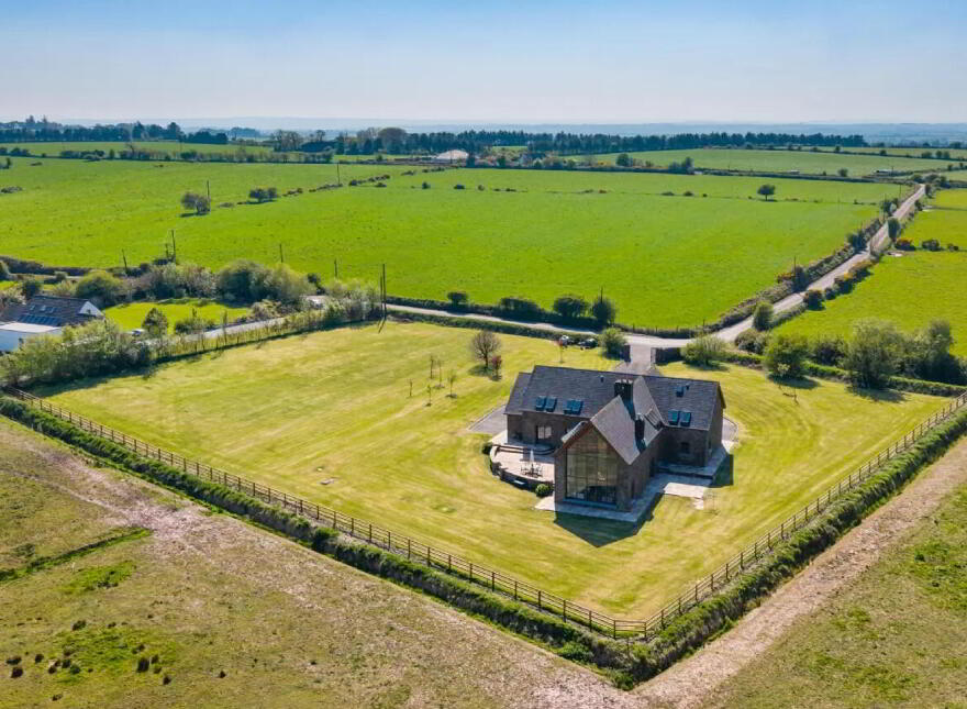 Ballyvatta, Leamlara, T56VY36