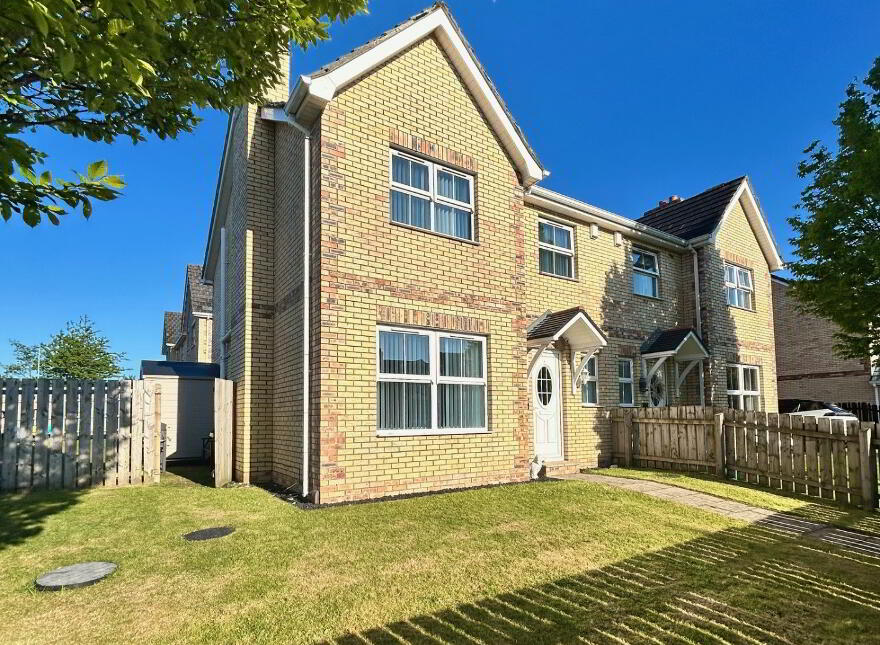 17 Carn Manor, Derry/Londonderry, BT47 5SB photo