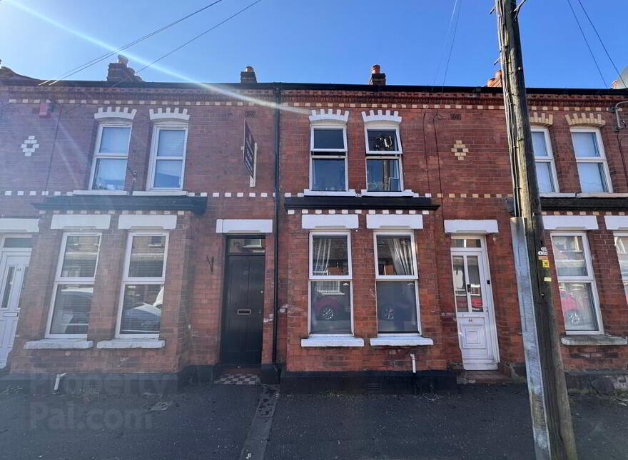 42 Meadowbank Place, Belfast, BT9 7FF photo