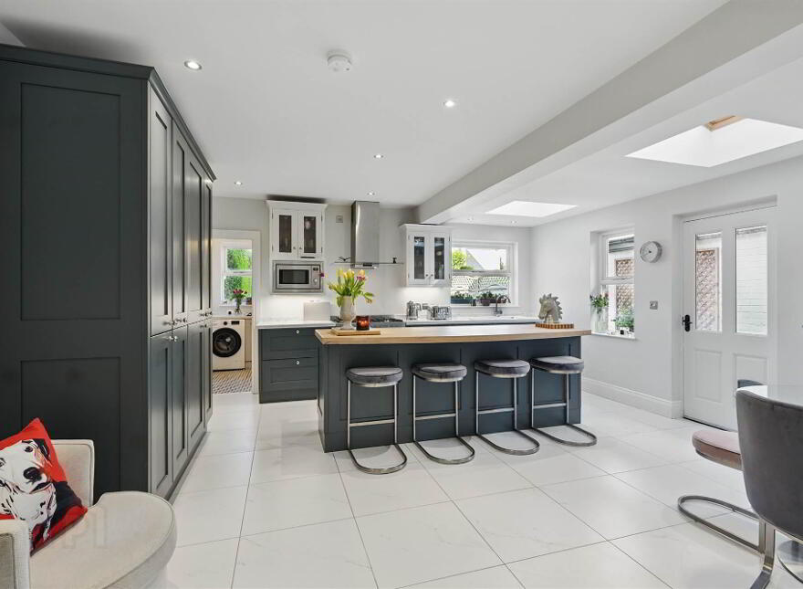 "Wyngrove", 84 Earlswood Road, Ballyhackamore, Belfast, BT4 3DZ