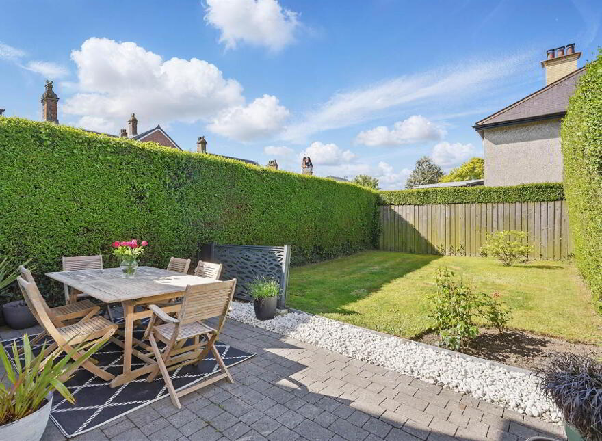 "Wyngrove", 84 Earlswood Road, Ballyhackamore, Belfast, BT4 3DZ