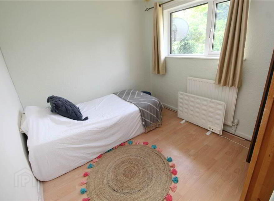 46 Knocknagoney Drive, Belfast, BT4 2QF