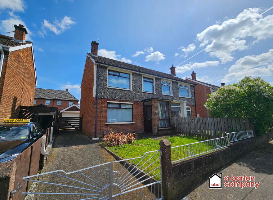31 Collinward Avenue, Collinward, Newtownabbey, BT36 6DY photo