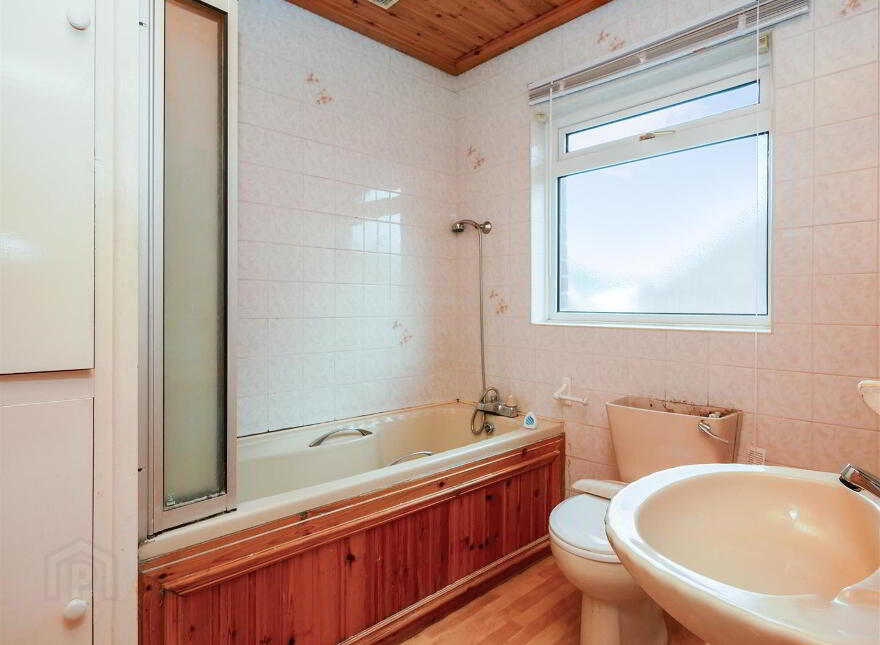 4 Alt-Min Avenue, Newton Park, Four Winds, Belfast, BT8 6NJ