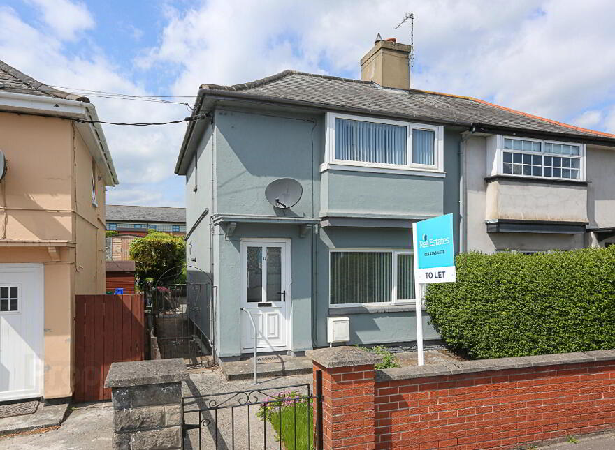 33 Bangor Road, Newtownards, BT23 7BZ photo