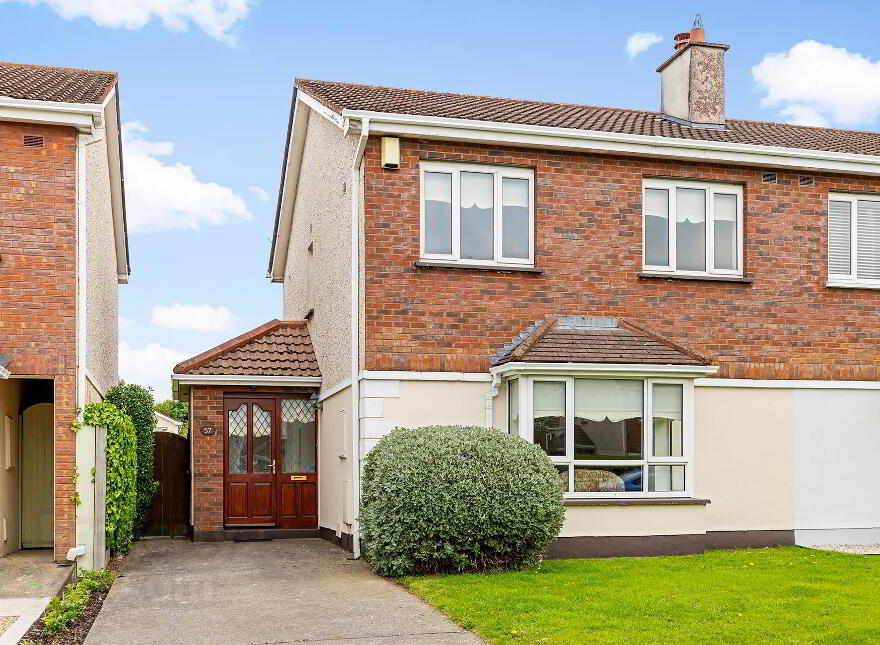57 Castle Riada Drive, Lucan, K78F438 photo