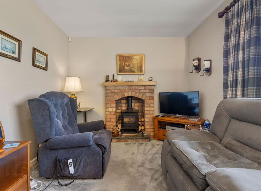 8 Cloughwater Road, Ballymena, BT43 6SY