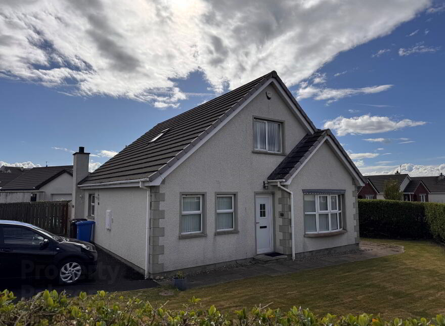 2 Magheramenagh Gardens, Portrush, BT56 8SU photo