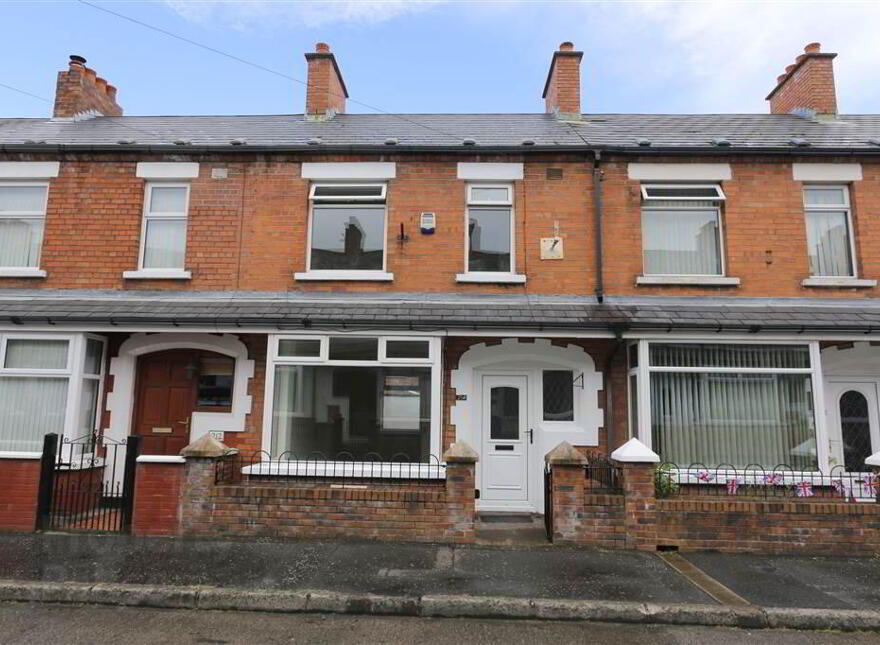 214 Cregagh Street, Belfast, BT6 8NL photo