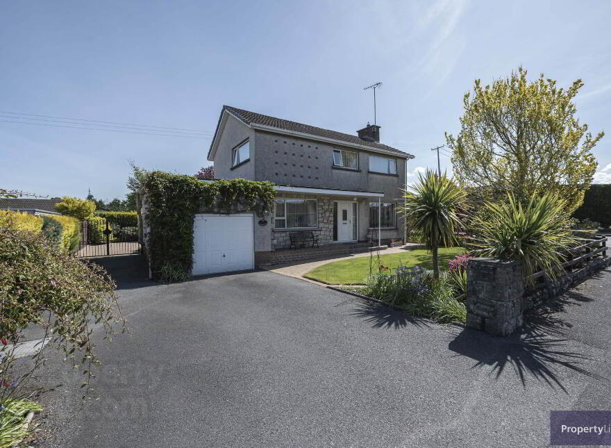 9 Ashley Park, Armagh, BT60 1EU photo