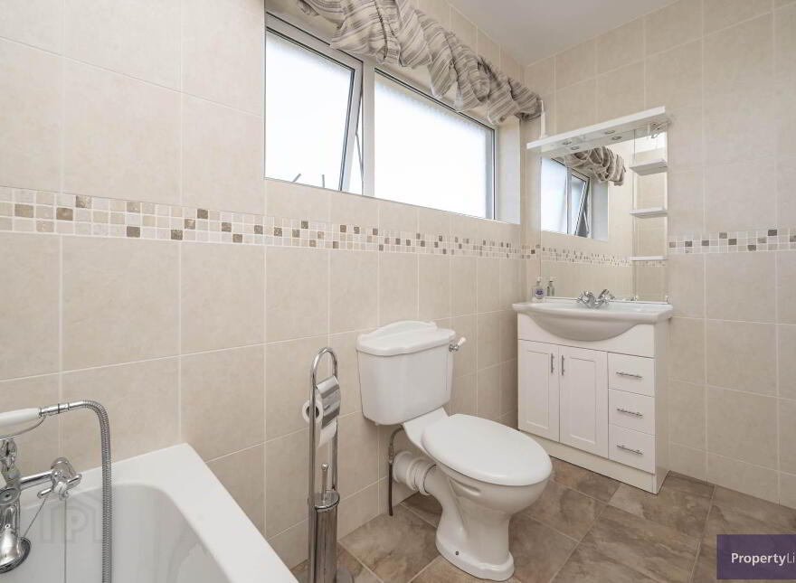 9 Ashley Park, Armagh, BT60 1EU