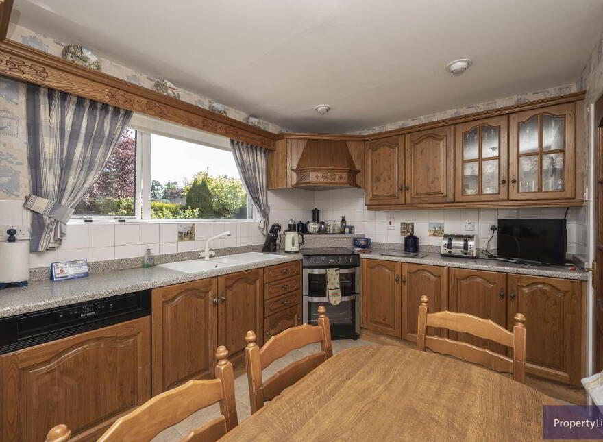9 Ashley Park, Armagh, BT60 1EU