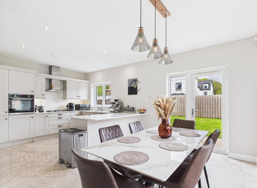 16 Castlehill Wood, Belfast, BT4 3PJ photo