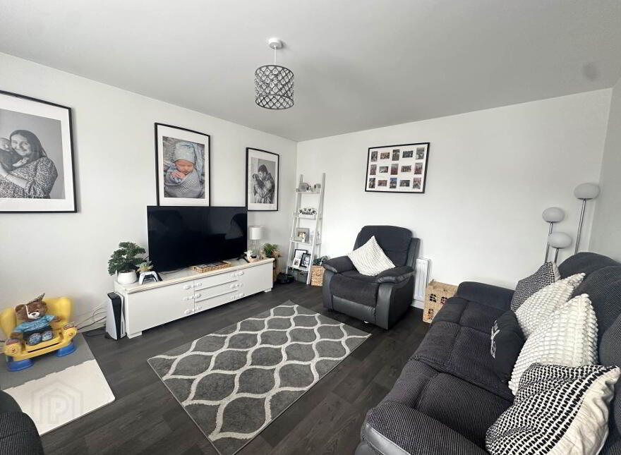 153 Blackthorn Rise, Larne, BT40 2HL