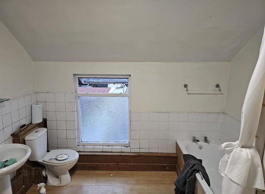 (Lot 29) 32 North Street, Carrickfergus, BT38 7AQ