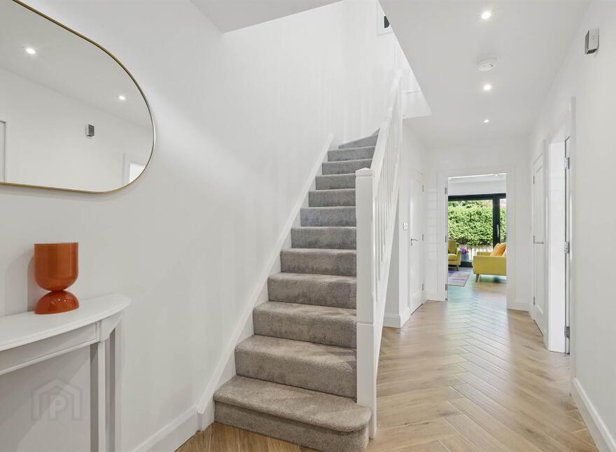62 Earlswood Road, Ballyhackamore, Belfast, BT4 3DZ