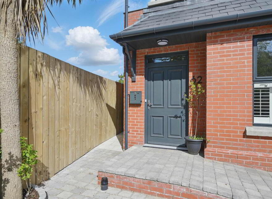 62 Earlswood Road, Ballyhackamore, Belfast, BT4 3DZ