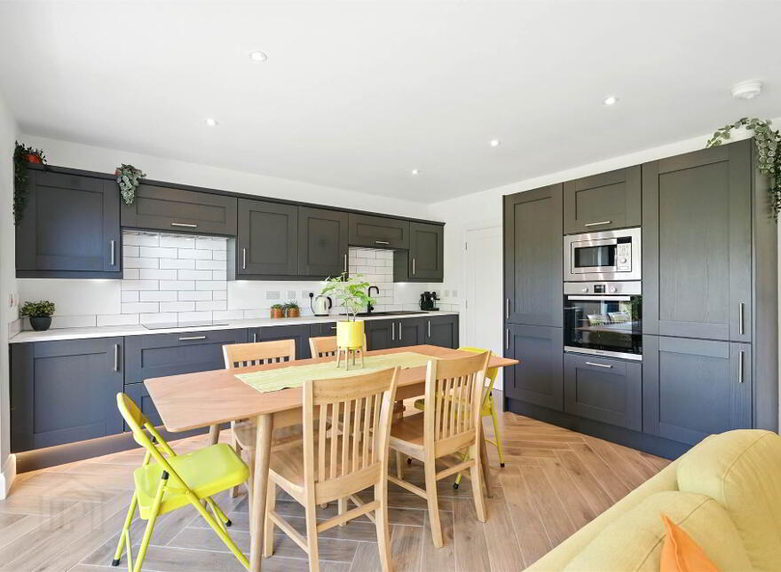 62 Earlswood Road, Ballyhackamore, Belfast, BT4 3DZ